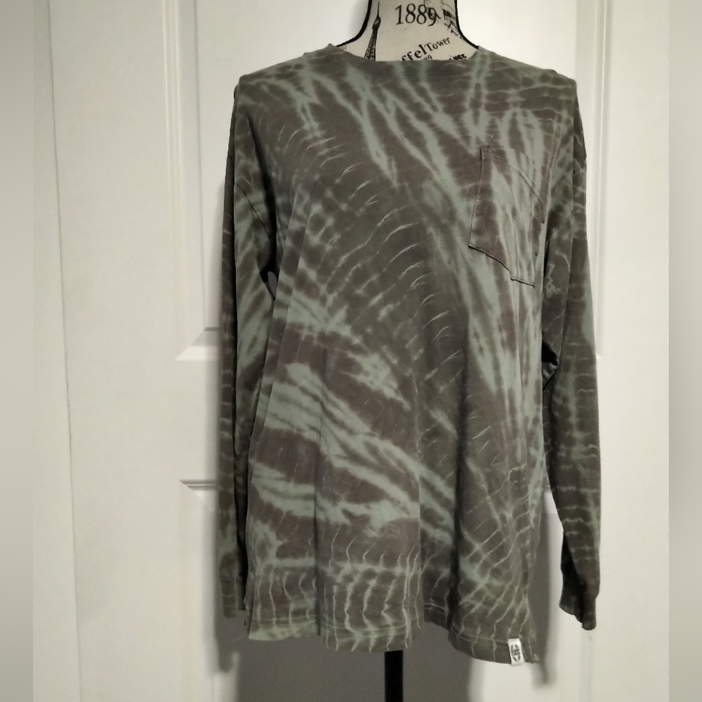 PINK Victoria's Secret Tie Die Long Sleeve Shirt